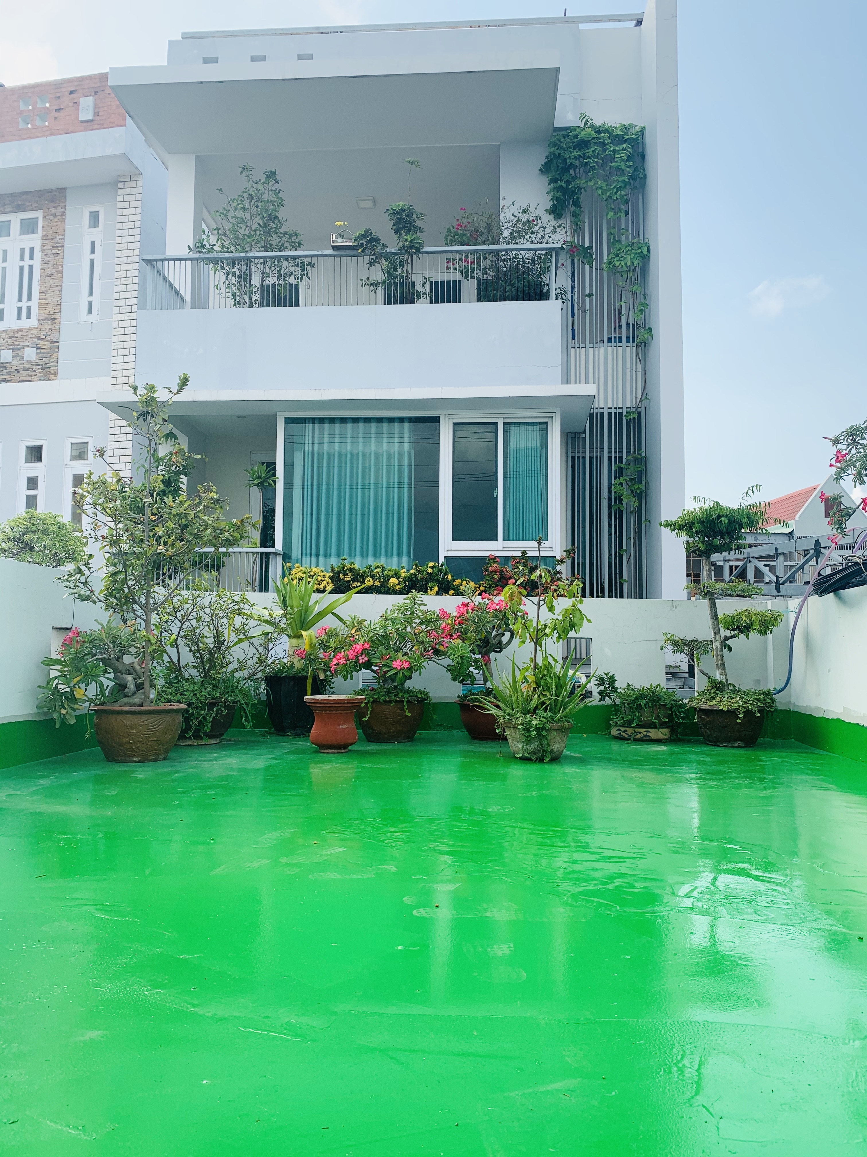 Thi công chống thấm neomax 201 tại nhà Chú Phú, Đường 30/4, Tp Vũng Tàu